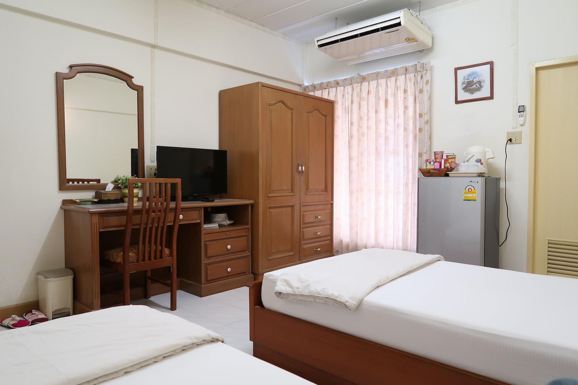 Phawana Sweet Hotel Bangkok Buitenkant foto