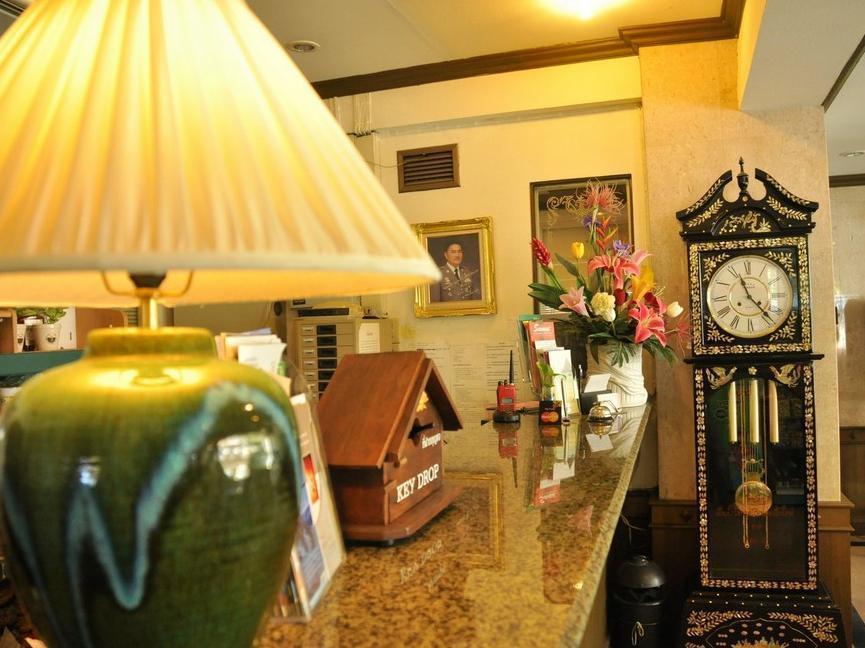 Phawana Sweet Hotel Bangkok Buitenkant foto