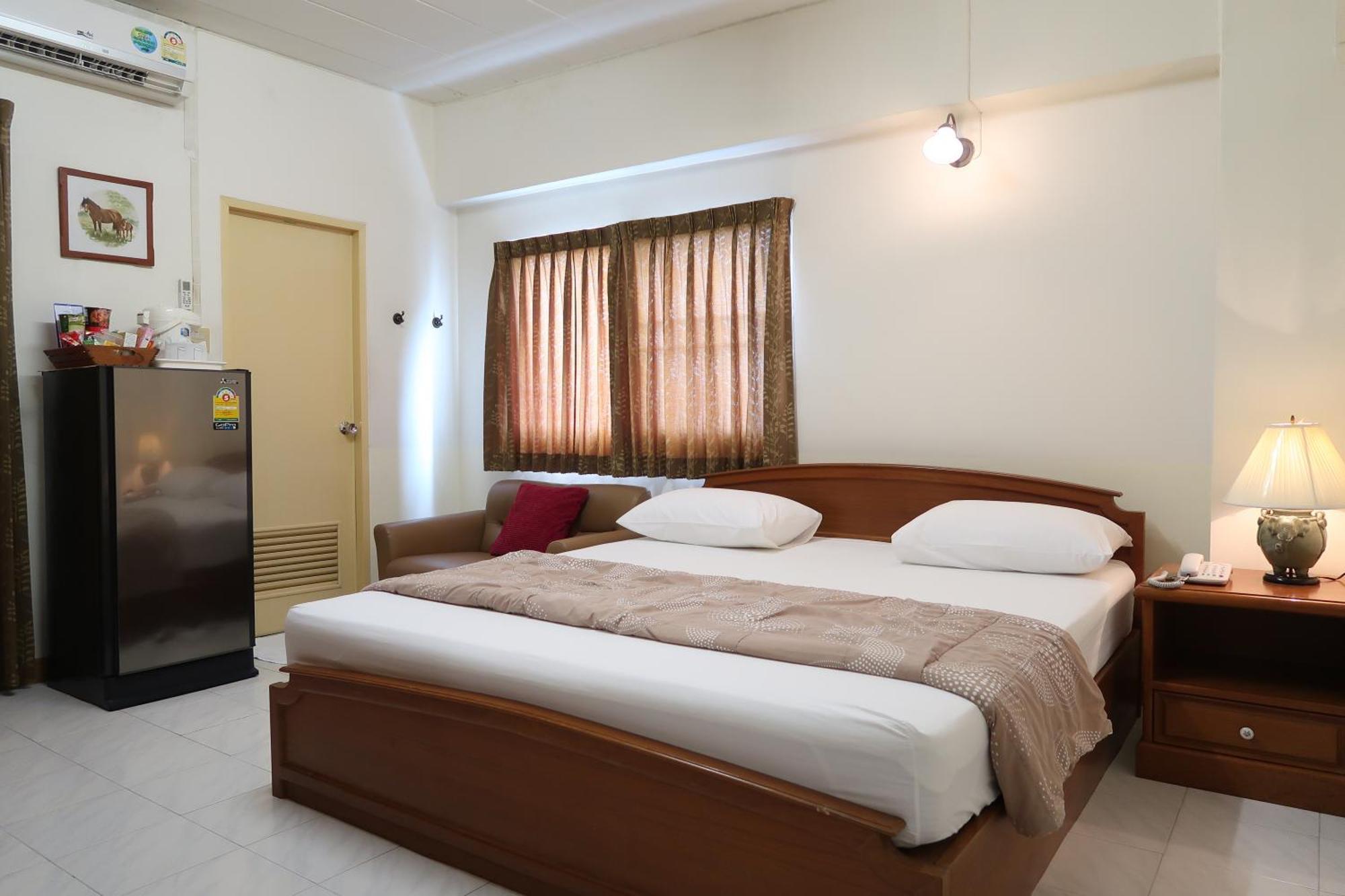 Phawana Sweet Hotel Bangkok Buitenkant foto